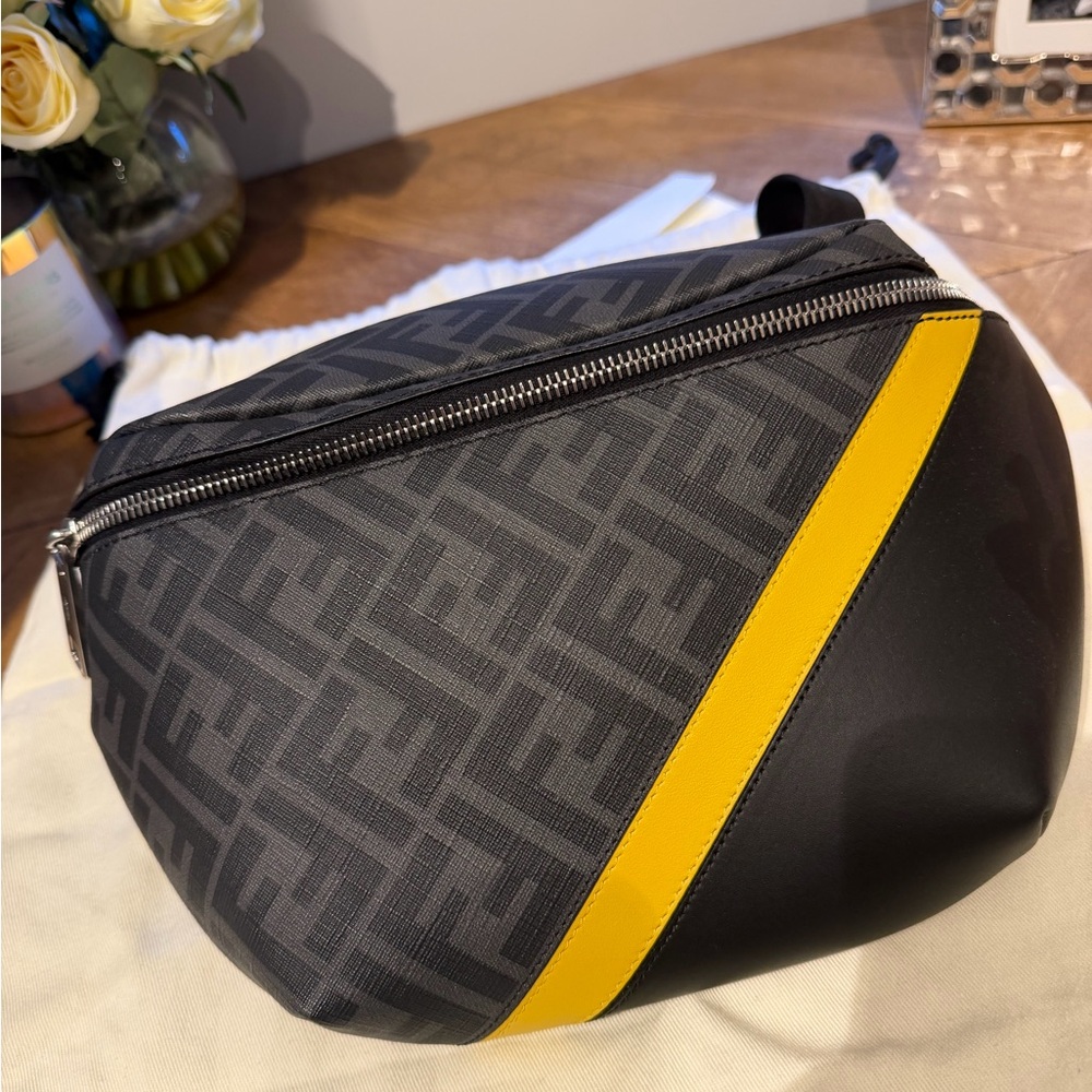 Fendi Men's Gray and Yellow Belt Bag Liberty Century Nero + Sunflower